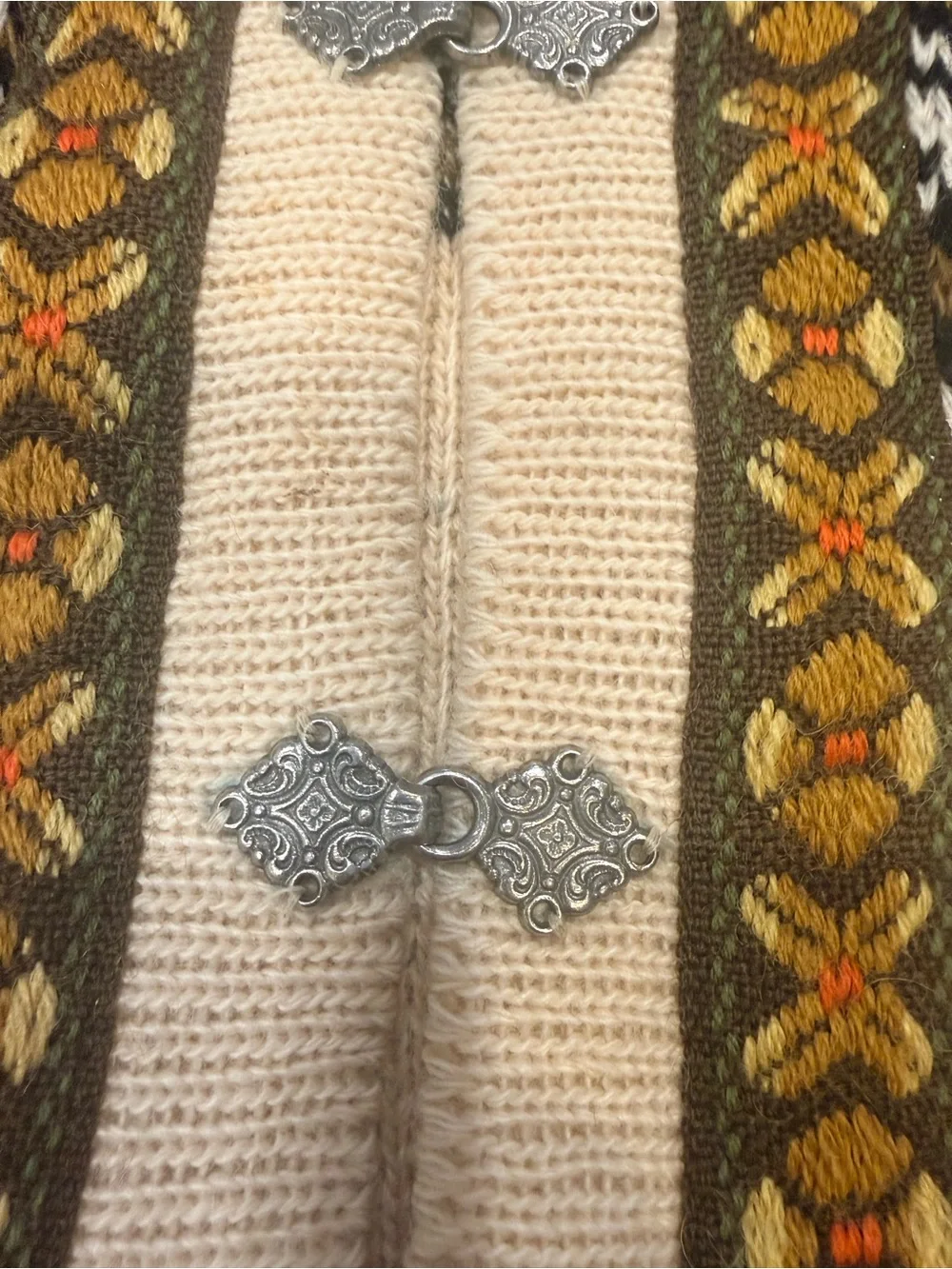 Game Cream Nordic-Patterned Wool Cardigan with Yellow Trim metal buttons